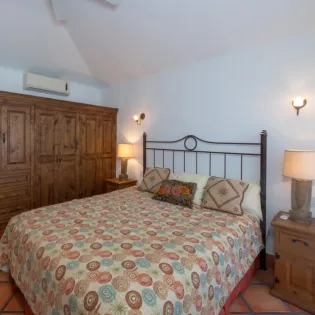17 bedroom 2 villa de tres hermanas