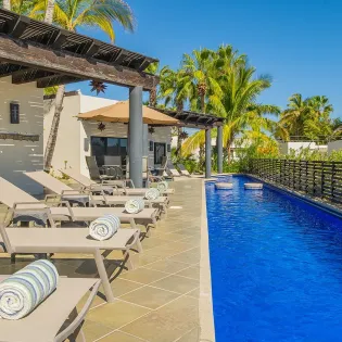 17 casa margarita 2025 patio