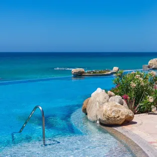 17 villa la valencia resort spa