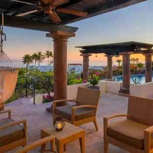 18 exterior villa vista al mar