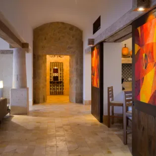 18 hallway villa piedra blanca