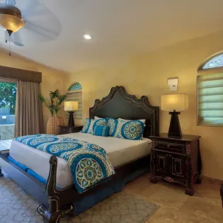 19 bedroom 1 villa esquina