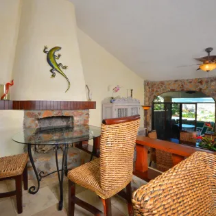19 dining area villa los geckos