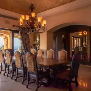 19 dining area villa maria