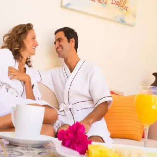 19 guaycura boutique hotel beach club   spa roomservice