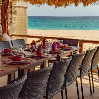 19 outdoor dining villa las rocas