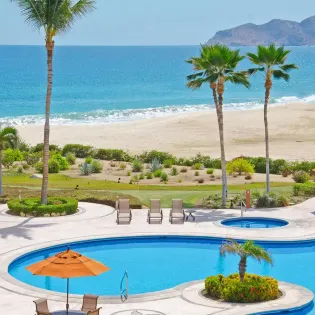 2 casa del mar condominiums pool