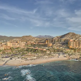 2 exterior grand fiesta americana los cabos