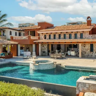2 exterior villa cortez