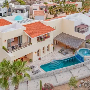 2 exterior villa de la luz