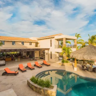 2 exterior villa de suenos