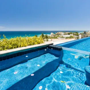 2 exterior villa fiesta
