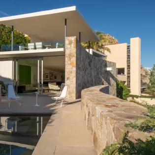 2 exterior villa finisterra