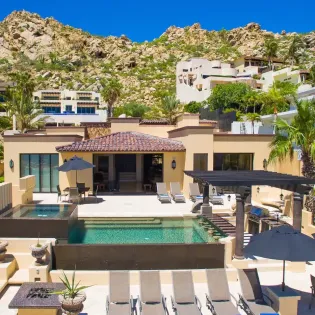 2 exterior villa gran vista