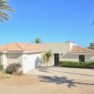 2 exterior villa langosta