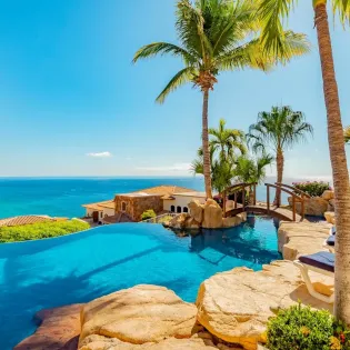 2 exterior villa miramar