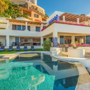 2 exterior villa perla