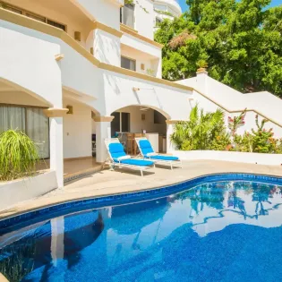 2 exterior villa victoria 24