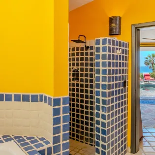 20 bathroom casa bugambilia