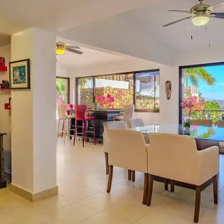 20 casa toro dining