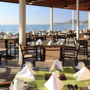 20 dining area krystal grand los cabos