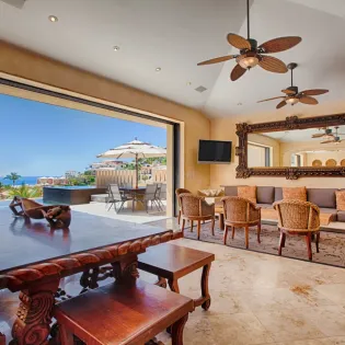 20 dining area villa gran vista