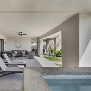20 exterior live aqua private residences