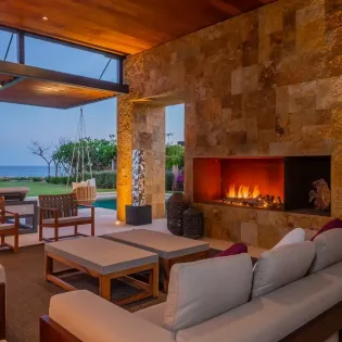 20 living room west enclave 7