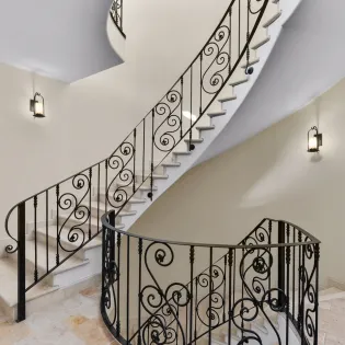 20 staircase casa kay