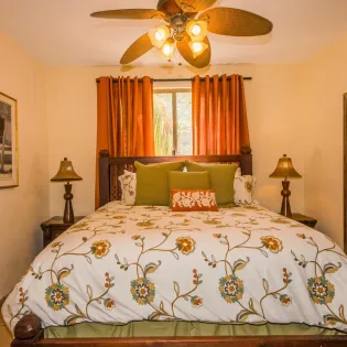 21 bedroom 2 villa victoria