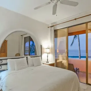 21 casa del mar condominiums suite