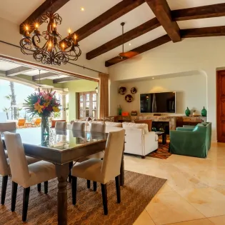 21 dining area casa maravillas