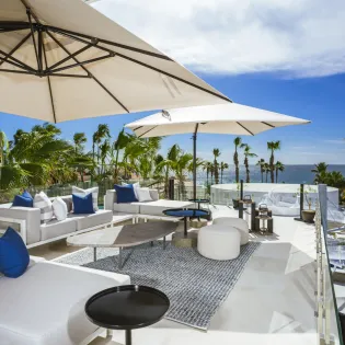21 exterior casa aqua blanca