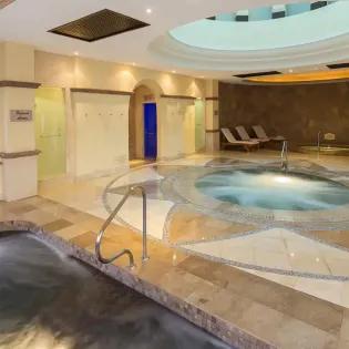 21 villa la estancia spa