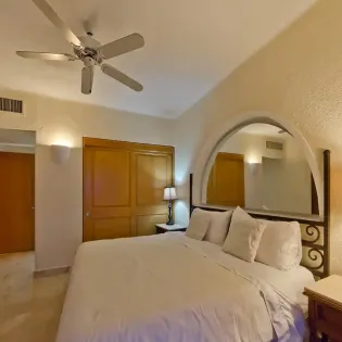 22 casa del mar condominiums suite
