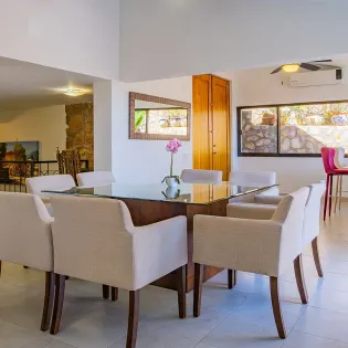 22 casa toro dining