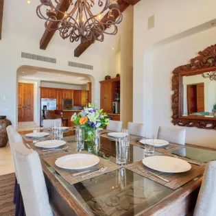 22 dining area casa maravillas