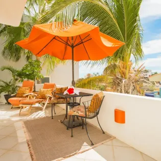 22 exterior villa ladrillo