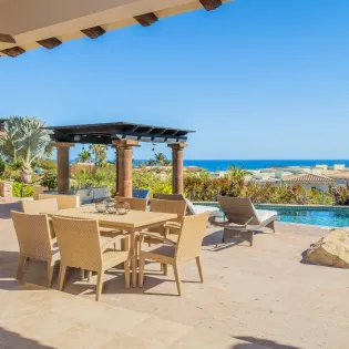 22 exterior villa vista al mar