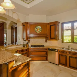 22 kitchen villa las arenas