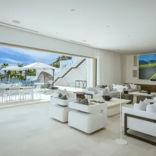 22 living room casa aqua blanca