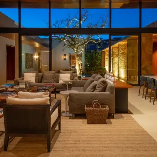 22 living room west enclave 7