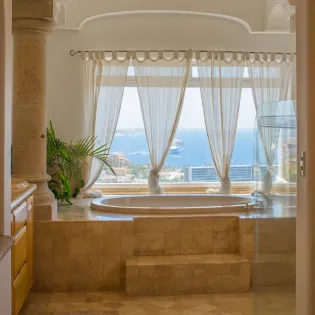 23 bathroom 1 villa leonetti