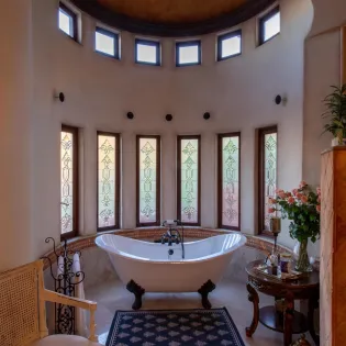 23 bathroom 1 villa maria