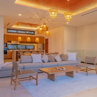 23 calimigos living room