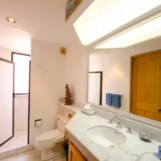23 casa del mar condominiums bathroom