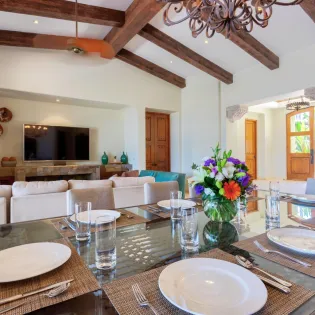 23 dining area casa maravillas