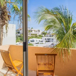 23 exterior villa ladrillo