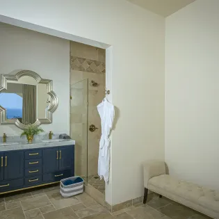 23 villa maria bonita bathroom