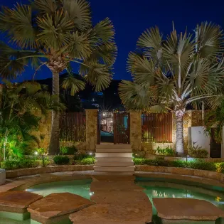 23casa keller entry night